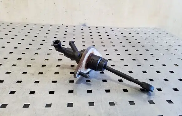 KIA Rio Clutch master cylinder