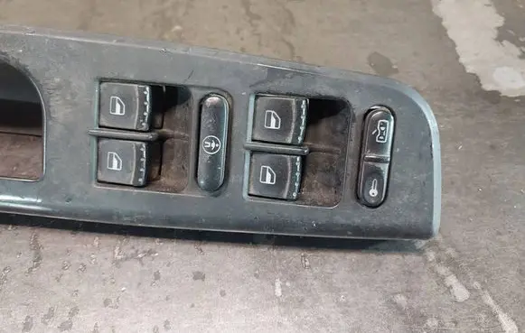 Electric window control switch