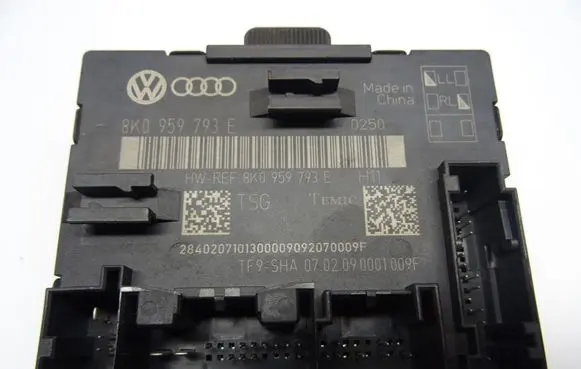 Audi A4 Allroad B8 Door control unit/module 8K0959793E