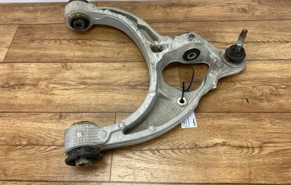 Ram 1500 Front lower control arm/wishbone 68261621