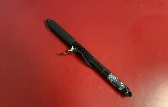 BMW X3 G01 Tailgate/trunk strut/damper 9482795