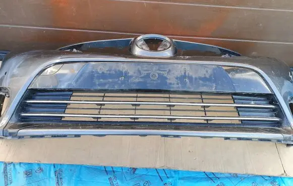 Toyota Verso Front bumper 531120F070 400401