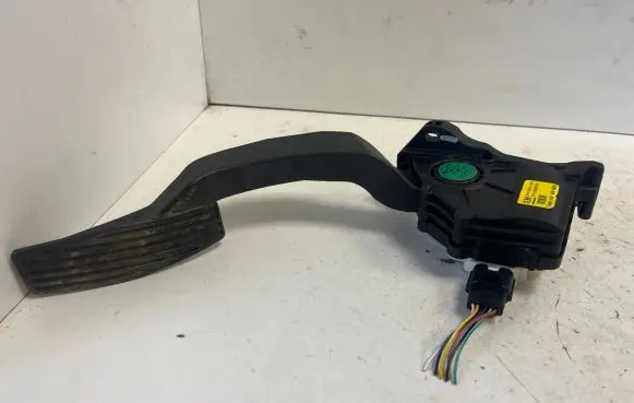 Opel Mokka Accelerator throttle pedal 95087911 08K44L040431