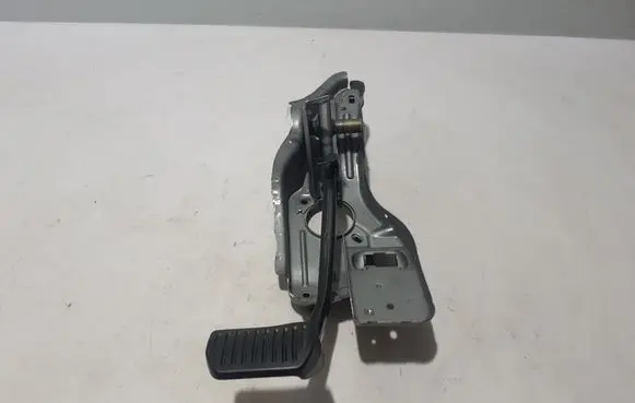 Volvo C40 Brake pedal 32265012