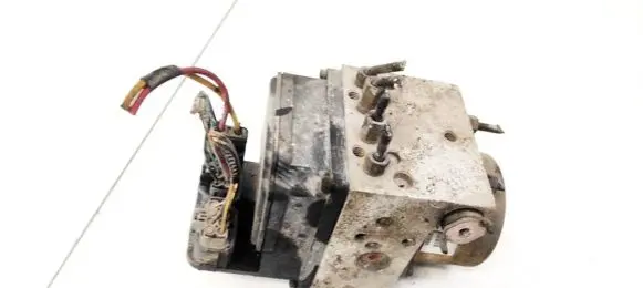 Nissan X-Trail T30 ABS Pump 47600AR005 1X221995