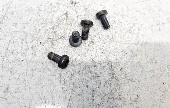 Peugeot 308 Nuts/bolts 