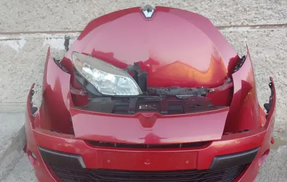 Renault Megane III Front piece kit 