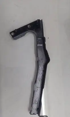 Audi A5 8T 8F Fender mounting bracket 8T0821135G
