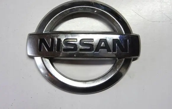 Nissan Note (E12) Manufacturers badge/model letters 8200973738