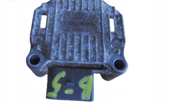 Volkswagen PASSAT B5 Ignition relay 