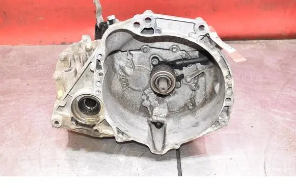 Nissan Micra Manual 6 speed gearbox JH3103
