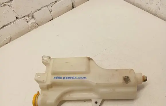 Ford Ranger Windshield washer fluid reservoir/tank UR5667480 KT142