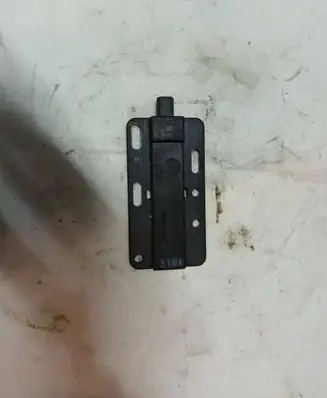 BMW 3 E90 E91 Keyless (KESSY) go control unit/module 6922211