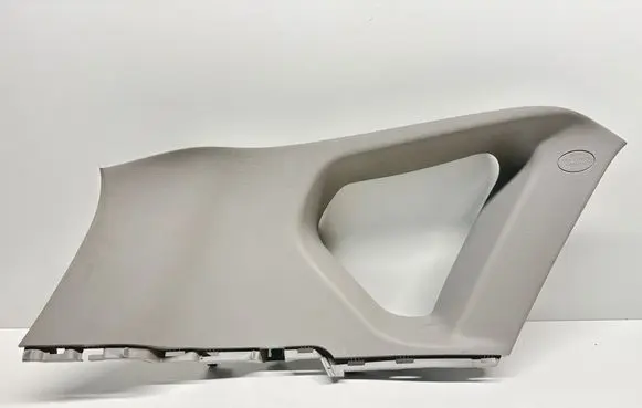 (D)pillar trim (top)
