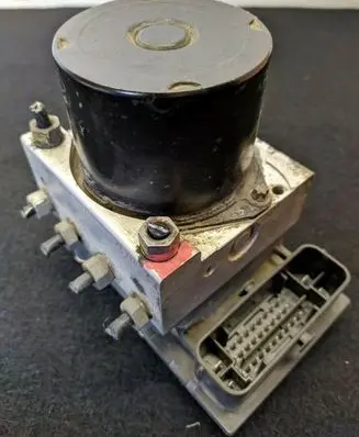 Skoda Fabia Mk1 (6Y) ABS Pump 6R0907379C