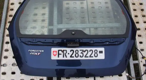 Subaru Forester SG Tailgate/trunk/boot lid
