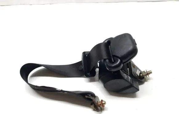 Hyundai Accent Rear seatbelt 950818