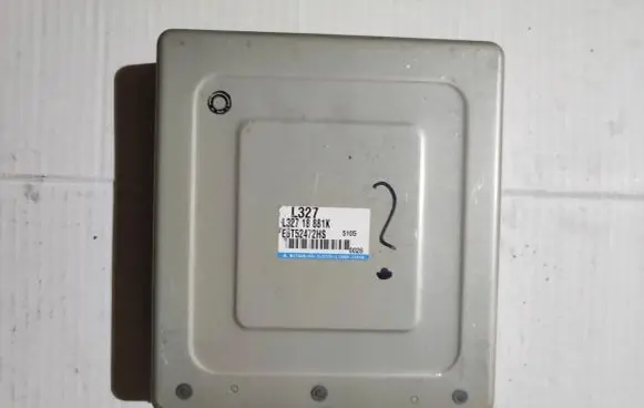 Mazda 6 Engine control unit/module L32718881K E6T52472HS