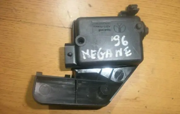 Renault Megane I Central locking motor 