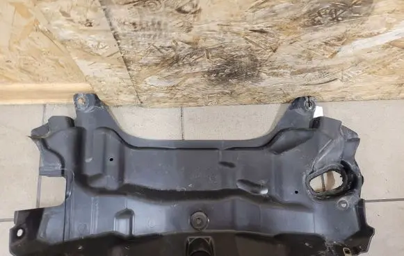 Jaguar XF Engine splash shield/under tray 9X2301692A