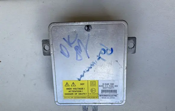 Volvo V70 Headlight ballast module Xenon W3T13271 6261110499 6948180