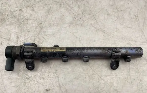 Mercedes-Benz E W211 Fuel main line pipe A6420700495 0729200705 A6110780449