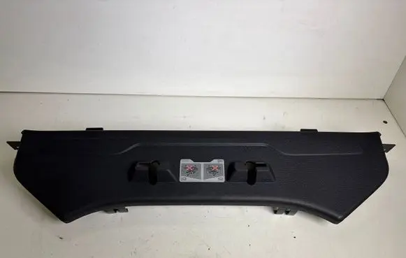Audi A3 S3 8V Trunk separation 8V7868573A