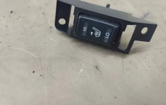 Nissan Qashqai Seat heating switch