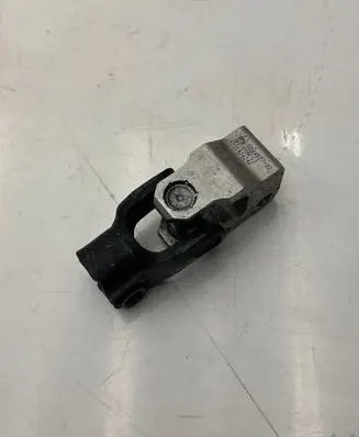 BMW i3 Steering column universal joint 6864587 1735404246