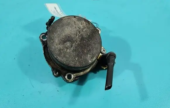 Opel Zafira B Vacuum pump IMPRK1517004