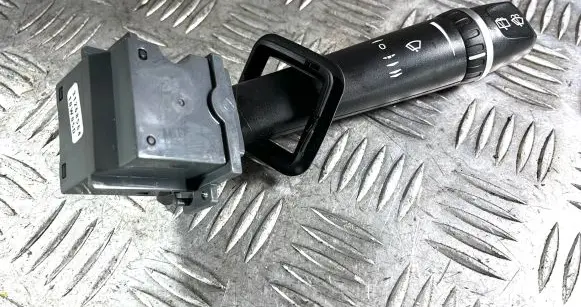 Volvo XC90 Wiper control stalk 31268564