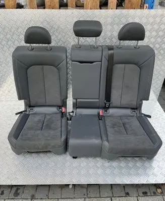 Audi Q3 F3 Second row seats VW18453