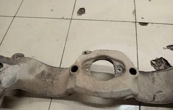 Audi A4 S4 B7 8E 8H Gearbox mounting bracket 8E0399263AQ
