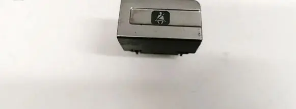Passenger airbag on/off switch