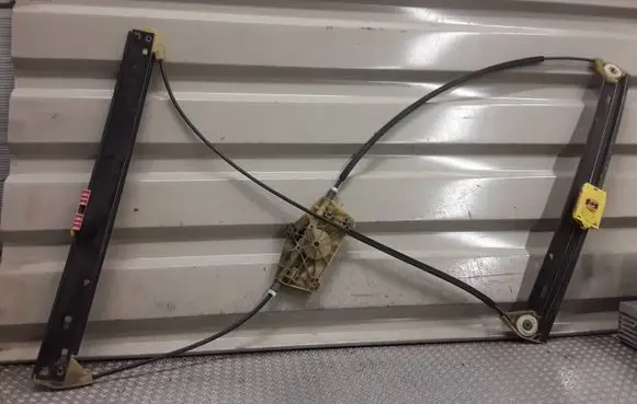 Audi A6 S6 C6 4F Front window lifting mechanism without motor 4F0837461A