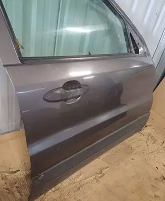 Ford Maverick Front door