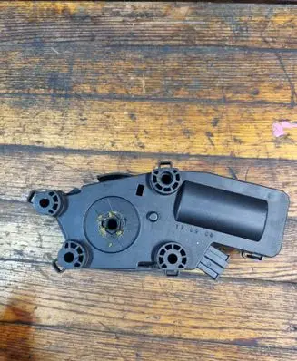 Skoda Superb B6 (3T) Tailgate/trunk/boot lock/catch/latch 3T0827300B