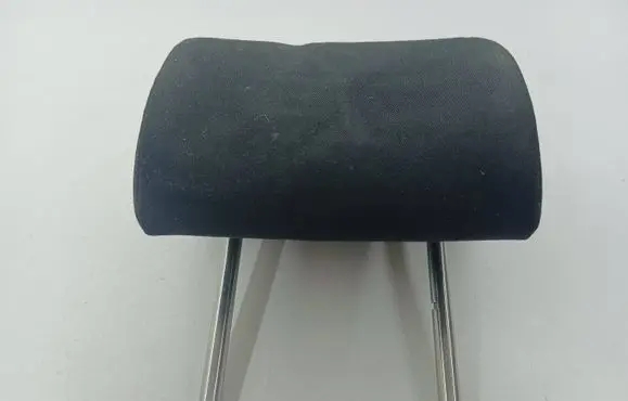 Volkswagen PASSAT B6 Rear seat headrest 