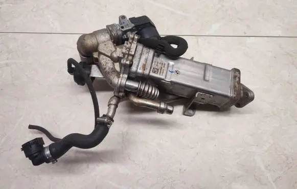 BMW X3 F25 EGR valve cooler 11717822346 7822346