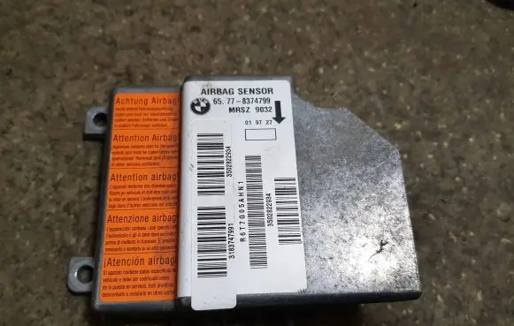 BMW 5 E39 Airbag control unit/module 65778374799