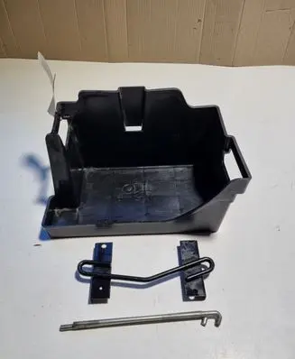 Battery bracket