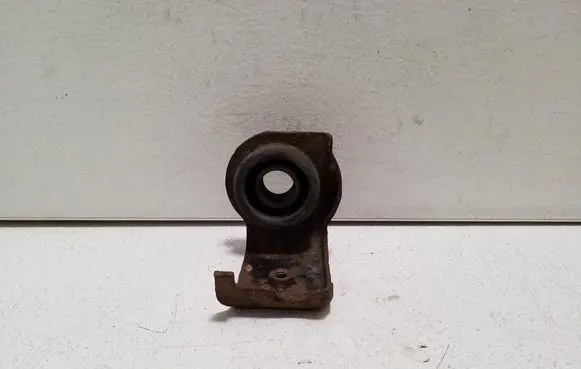Suzuki Grand Vitara II Radiator mount bracket 