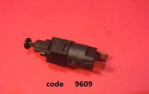 Opel Vectra B Brake pedal sensor switch 9609