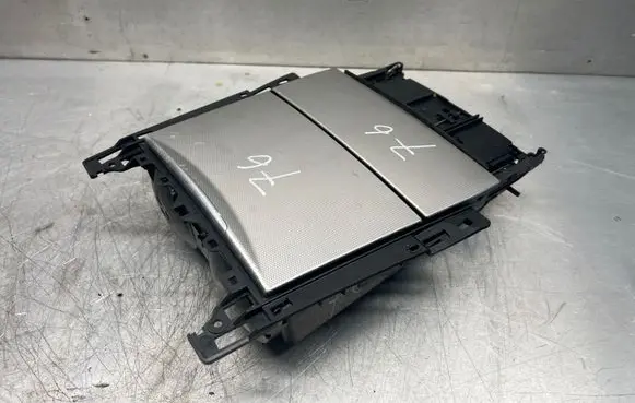 Mercedes-Benz E W212 Other dashboard part A2126890196