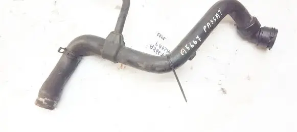 Volkswagen PASSAT B5 Engine coolant pipe/hose