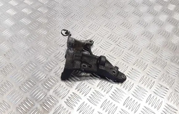 Ford Focus Generator/alternator bracket 