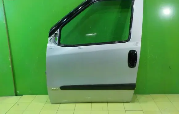 Opel Combo D Front door PRZOD LEWE