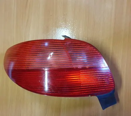Peugeot 206 Rear/tail lights 2531G