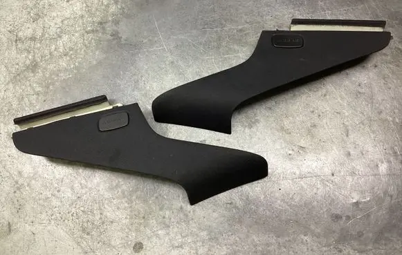Mercedes-Benz CLS C218 X218 (C) pillar trim A2186901626 1064060000