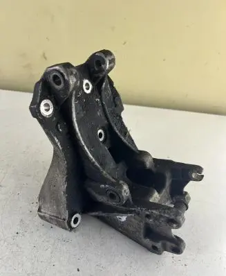 Hyundai Santa Fe Generator/alternator bracket 9643834880 96348179